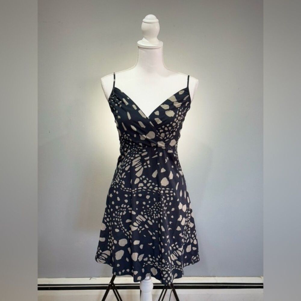 Clearance! Navy Spotted GAP Factory Cross Front Dress Size 0 EUC